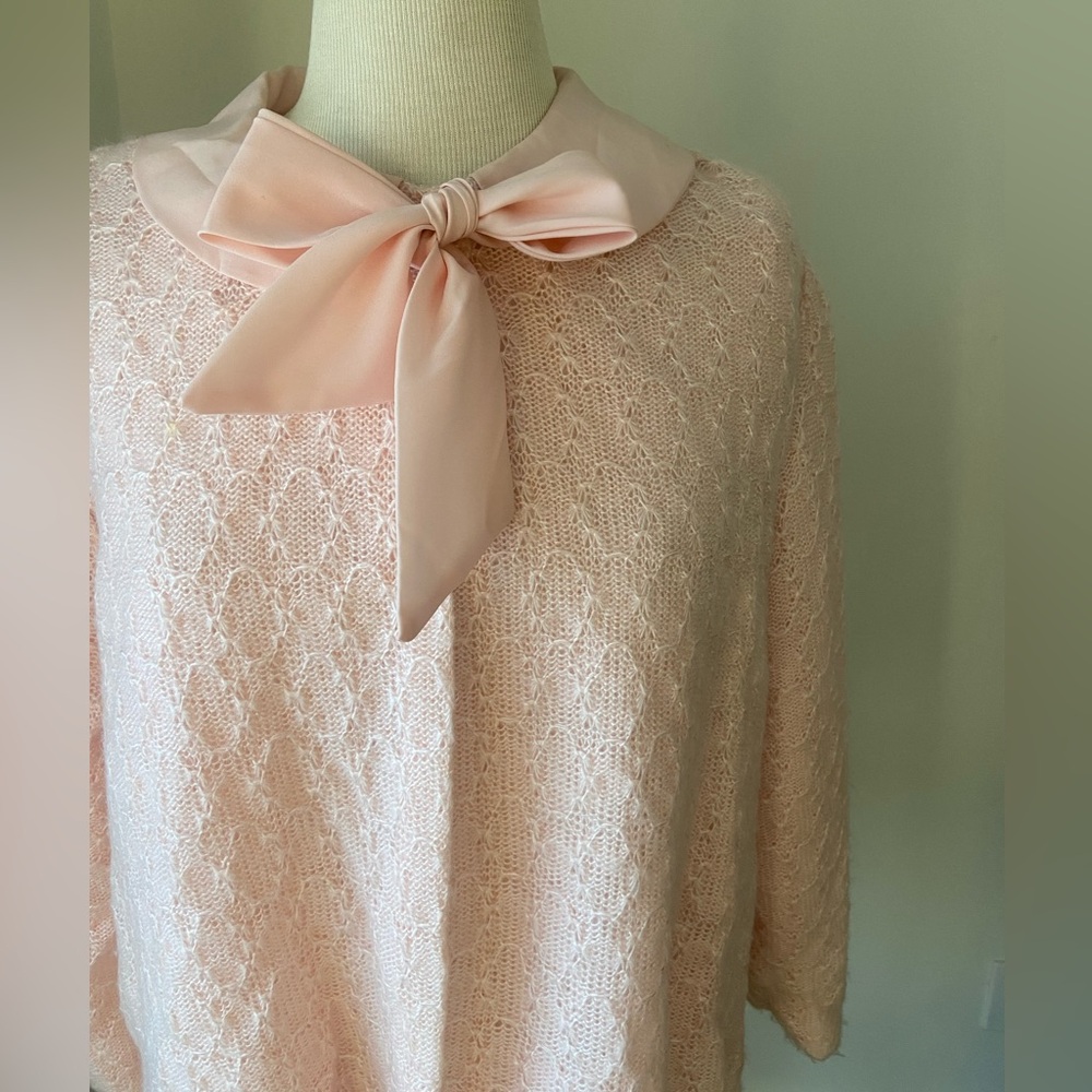 Pink Vintage Sweater 🎀